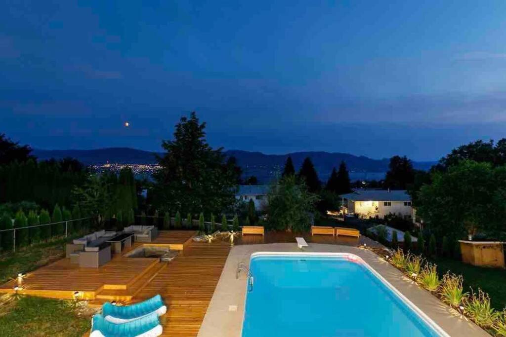 Luxurious 5 Bedroom House With Pool & Sauna 西基隆拿 外观 照片