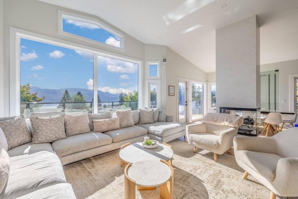 Luxurious 5 Bedroom House With Pool & Sauna 西基隆拿 外观 照片