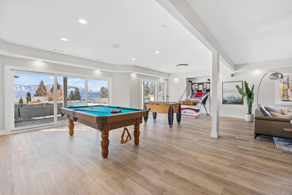 Luxurious 5 Bedroom House With Pool & Sauna 西基隆拿 外观 照片
